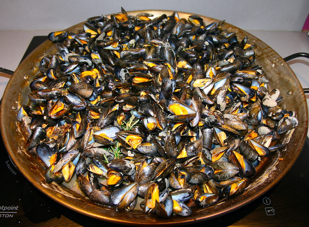 Moules plancha, sauce – Nicky Food